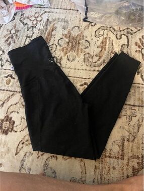Beyond the bumpYoga, black maternity activewear leggings from the popular